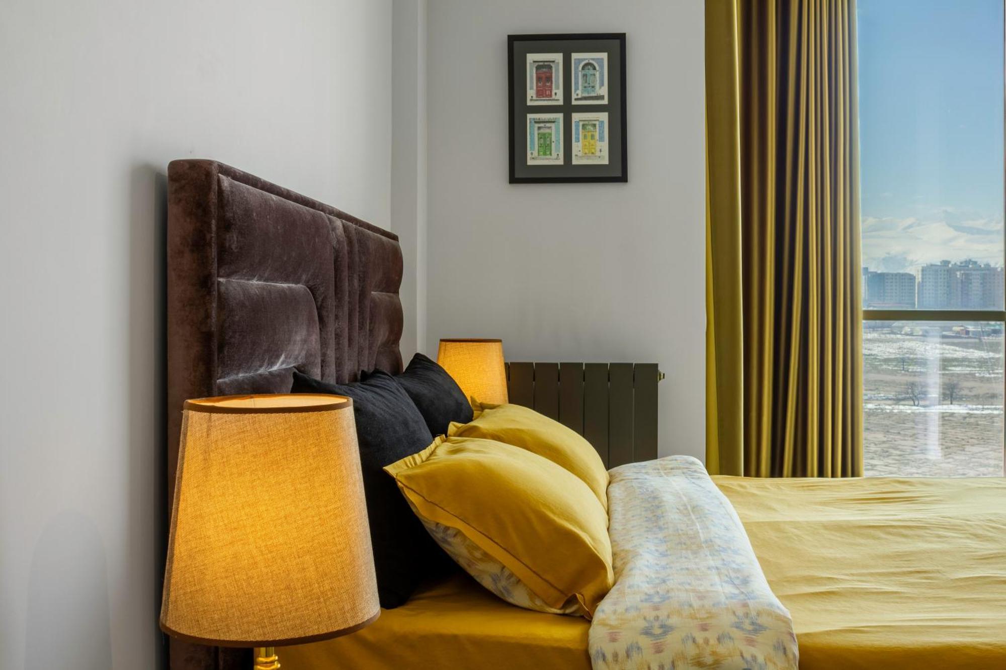 9Th And 6Th Floor Stylish Apartments With Mountainvista 比什凯克 外观 照片